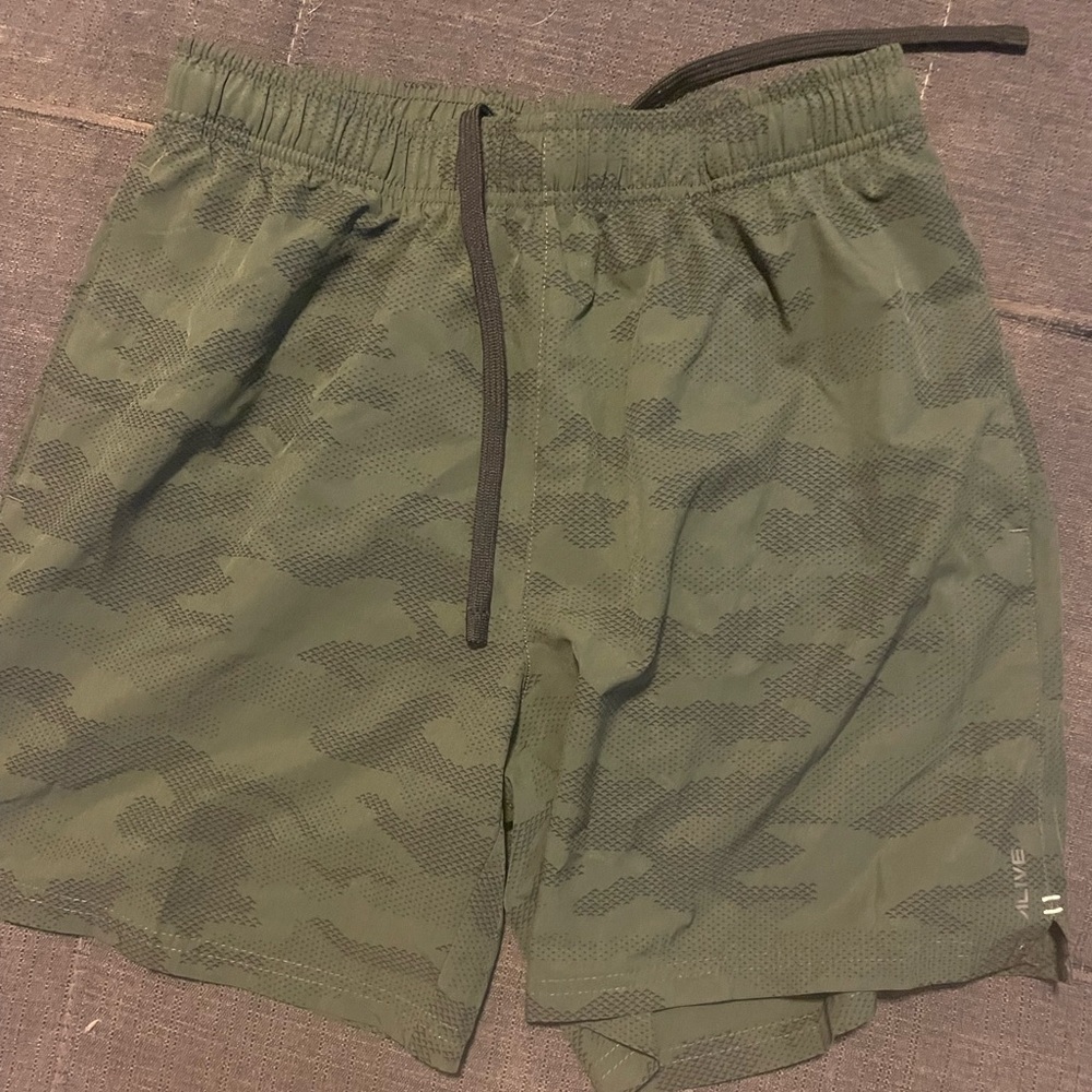 Men’s Hybrid Camo Shorts